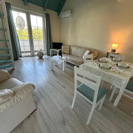 Mathis Apartment